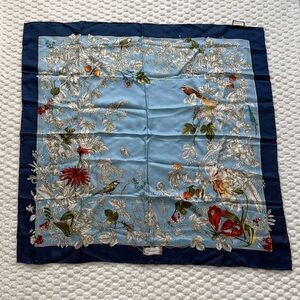 Gucci 100% Silk Scarf-Authentic-NWOT